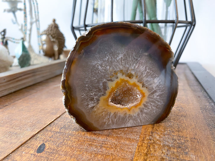 Agate Geode Freestanding - Increase Energy - Calm Nerves - Crystal Therapy - Self-care Stone