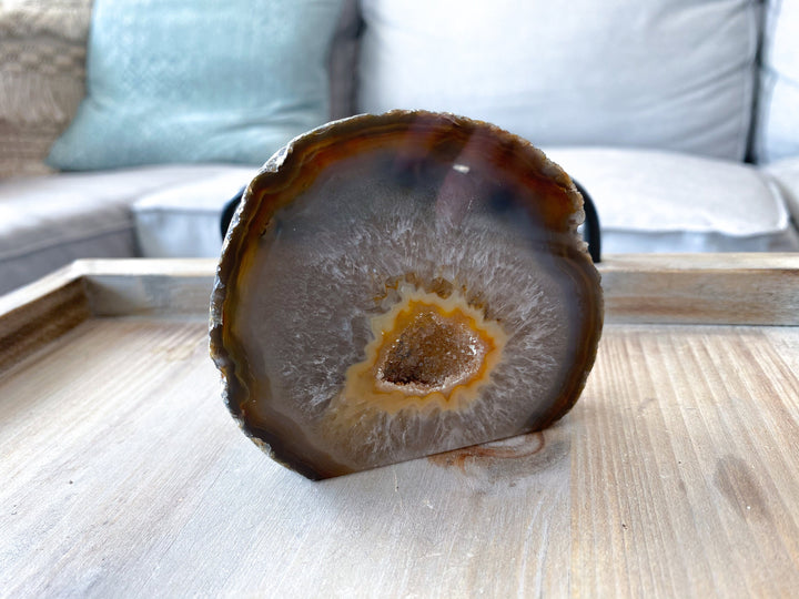 Agate Geode Freestanding - Increase Energy - Calm Nerves - Crystal Therapy - Self-care Stone