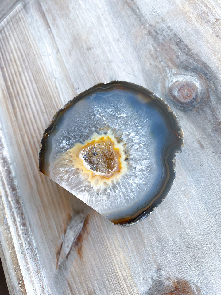 Agate Geode Freestanding - Increase Energy - Calm Nerves - Crystal Therapy - Self-care Stone