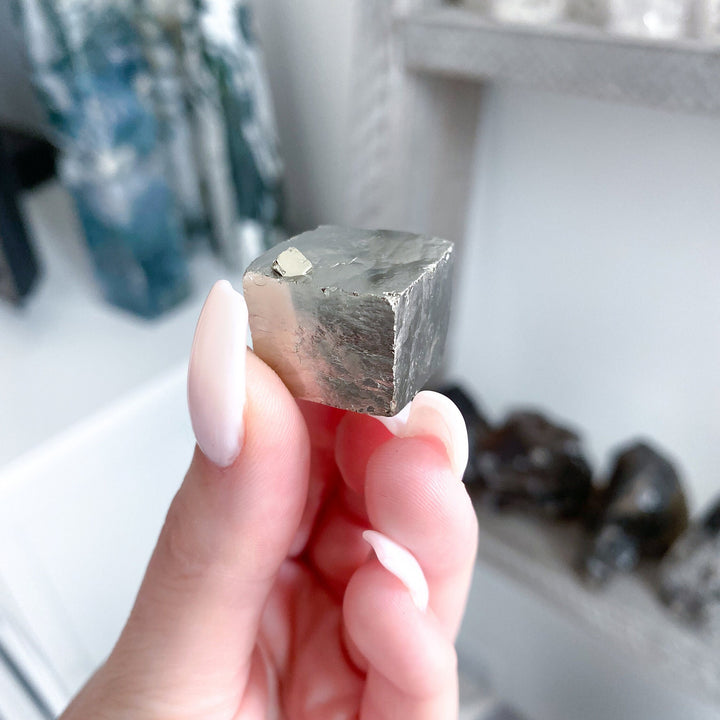 MONEY MAKER Pyrite Cube - Abundance Stone - Wealth Crystal - Intelligence - Memory - Perception - Optimism - Truth - Solar Plexus Chakra