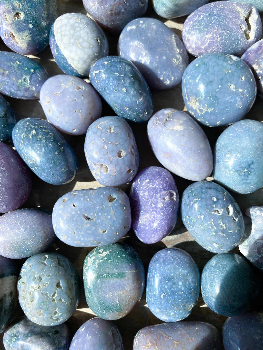 DREAMER Grape Agate Tumbled Stone - Dreams Coming True - Stability - Composure