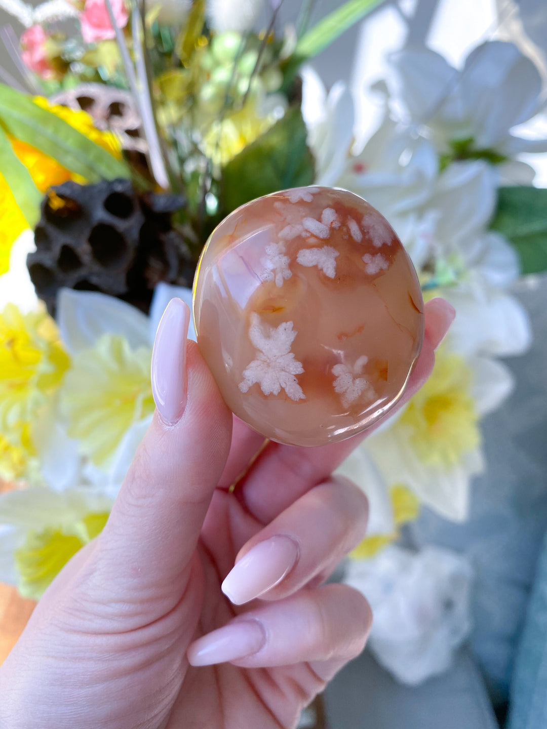 HAPPY Flower Agate Palm Pebble Stone