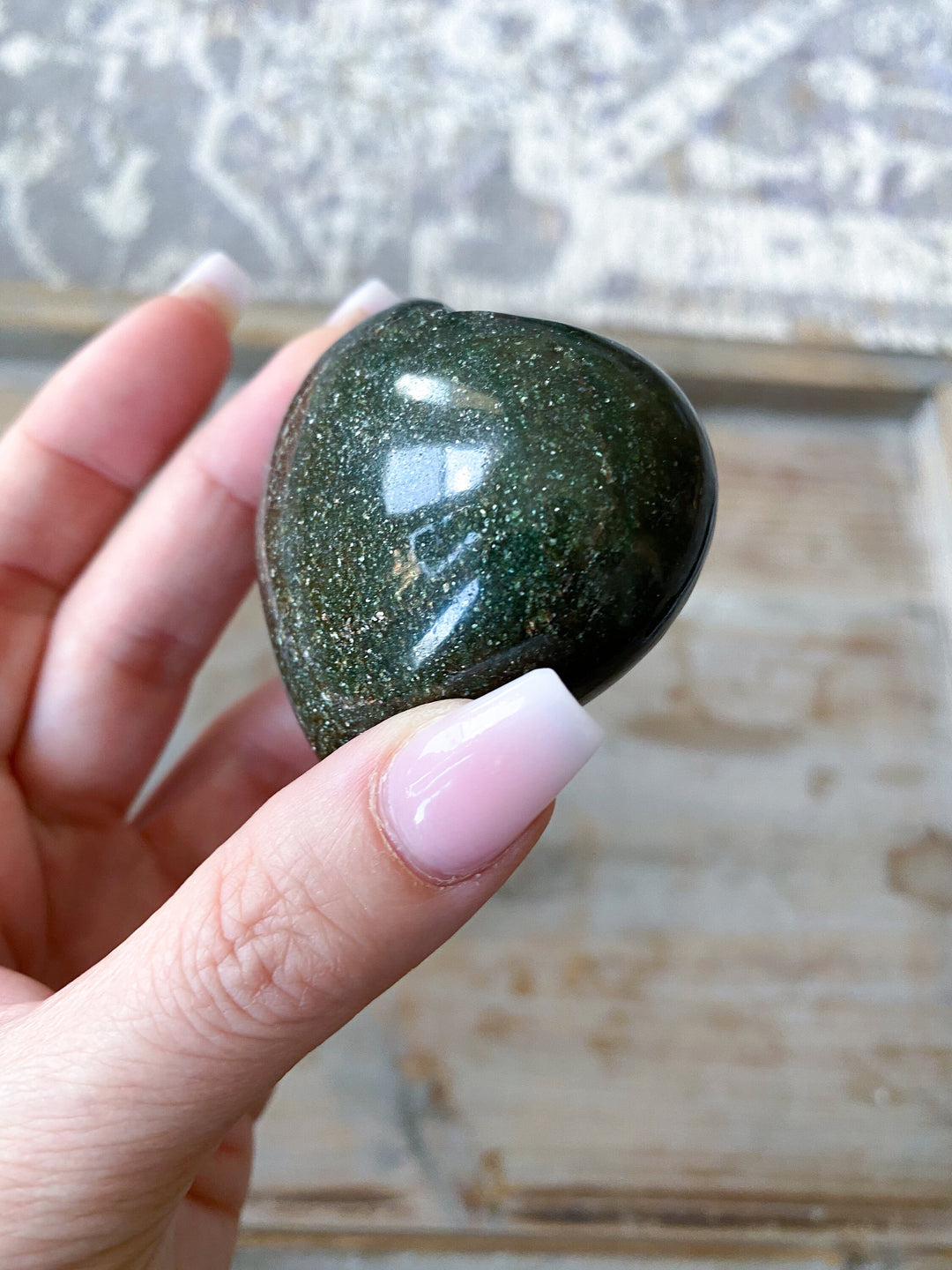 ABUNDANCE STONE - Dark Green Aventurine Heart - Health - Achievement - Success - Money Crystal - Remove Pain - Heart - Prosperity - Happy