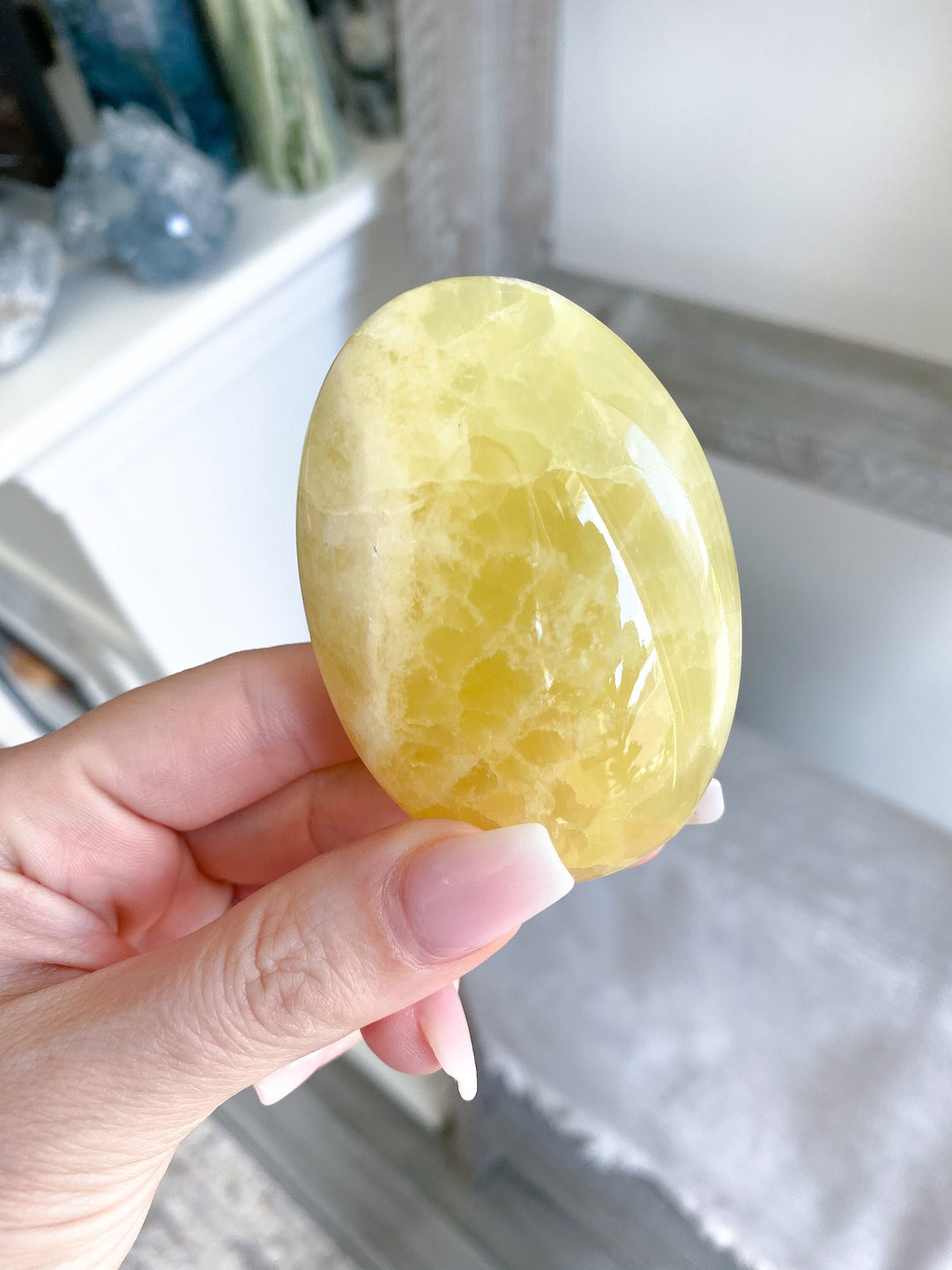 Lemon Calcite Palm Stone: Energy