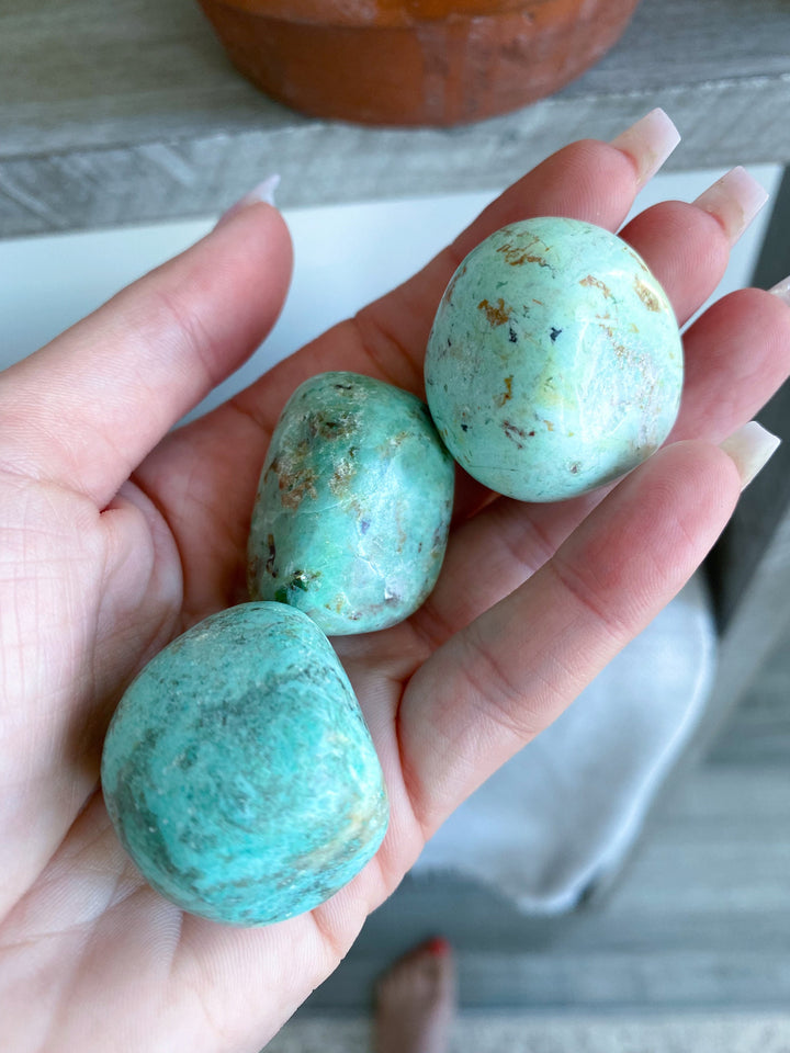 B Quality Peruvian Turquoise Pebble Stone