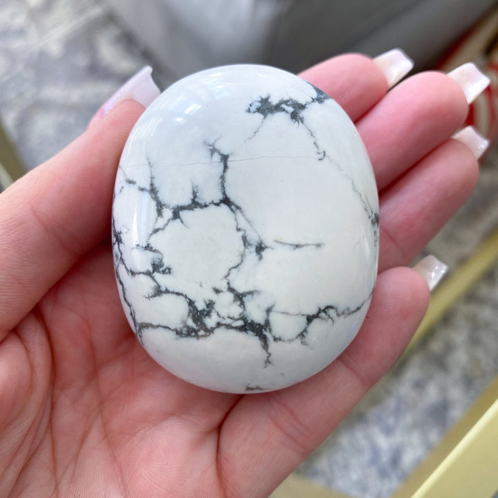 Howlite Palm Stone