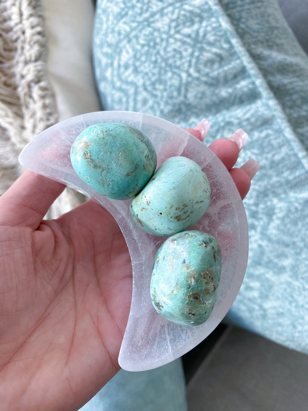 B Quality Peruvian Turquoise Pebble Stone