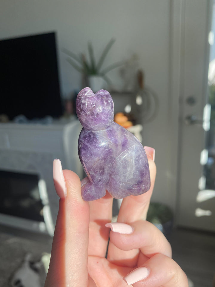 Amethyst Cat Carving- Protection - Energy Cleanse Crystal - Calming - Creativity - Crown Third Eye Chakra