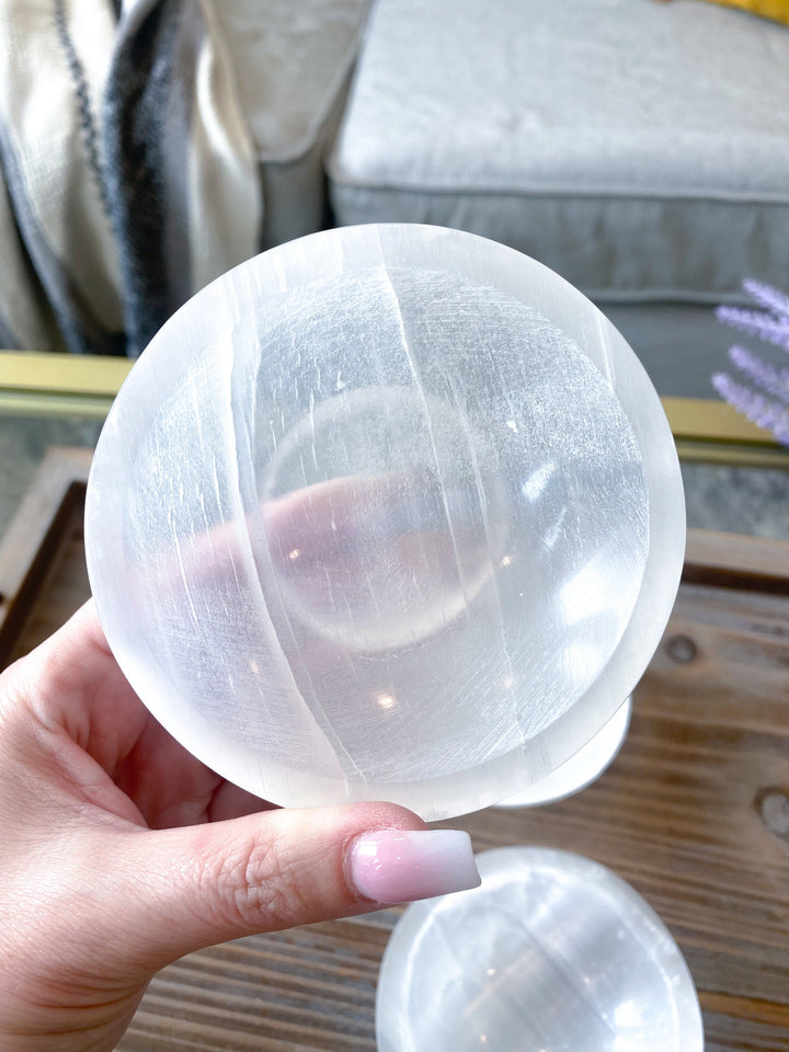 Selenite Round Circle Bowl with Stand - Bowls  - Healing Crystal - Charging Stone - Meditation - Crystal Charging Station - Tool