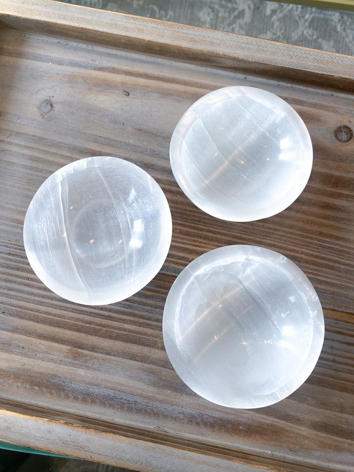 Selenite Round Circle Bowl with Stand - Bowls  - Healing Crystal - Charging Stone - Meditation - Crystal Charging Station - Tool