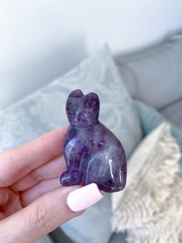 Amethyst Cat Carving- Protection - Energy Cleanse Crystal - Calming - Creativity - Crown Third Eye Chakra