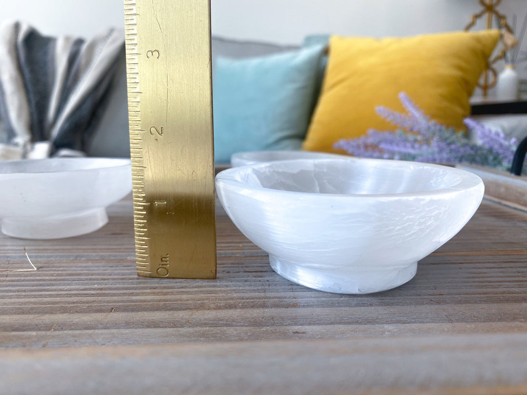 Selenite Round Circle Bowl with Stand - Bowls  - Healing Crystal - Charging Stone - Meditation - Crystal Charging Station - Tool