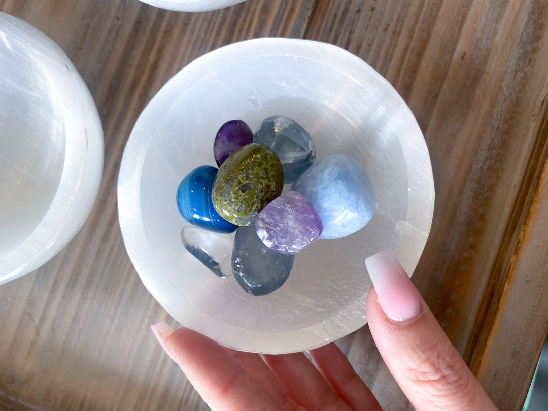 Selenite Round Circle Bowl with Stand - Bowls  - Healing Crystal - Charging Stone - Meditation - Crystal Charging Station - Tool