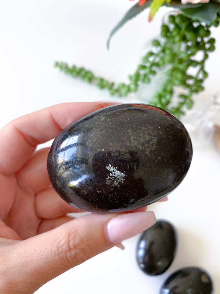 FLASHY Black Galaxy Jasper Palm Stone