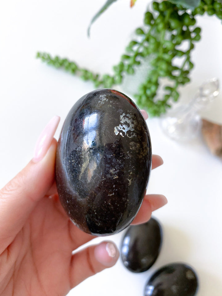 FLASHY Black Galaxy Jasper Palm Stone